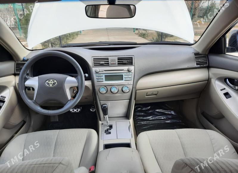 Toyota Camry 2011 - 190 000 TMT - Гёкдепе - img 1