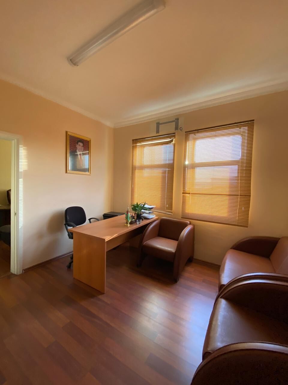 ofis jay 20 komnat satlyk офис - Aşgabat - img 3