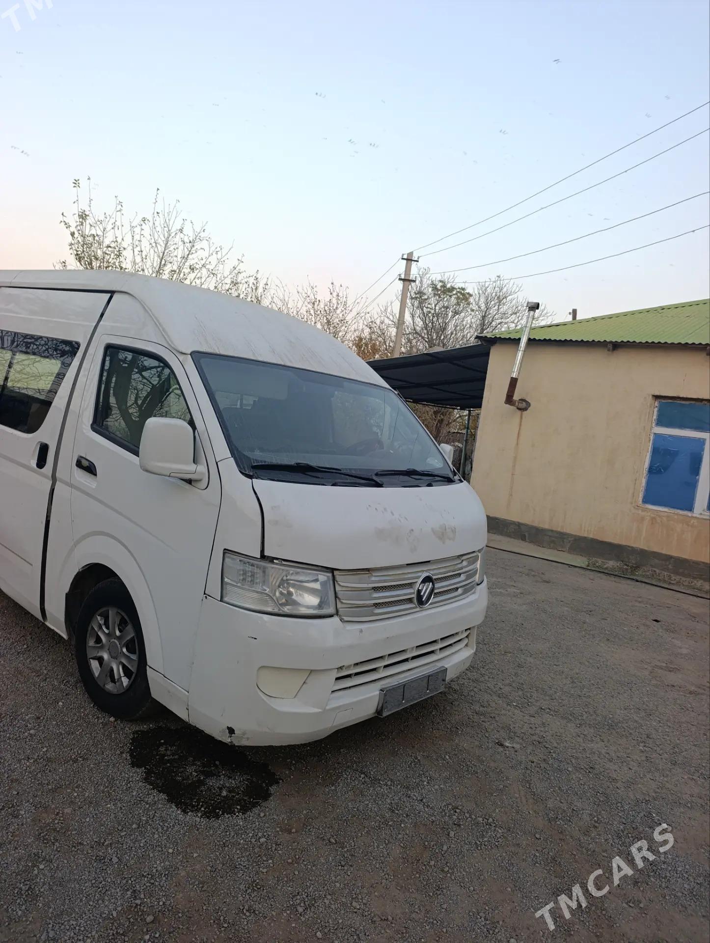 Toyota Hiace 2015 - 145 000 TMT - Ашхабад - img 5