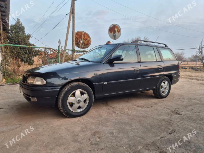 Opel Astra 1997 - 72 000 TMT - Шабатский этрап - img 1