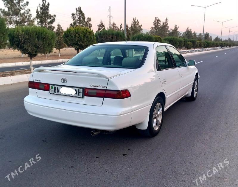 Toyota Camry 1998 - 128 000 TMT - Гёкдепе - img 3