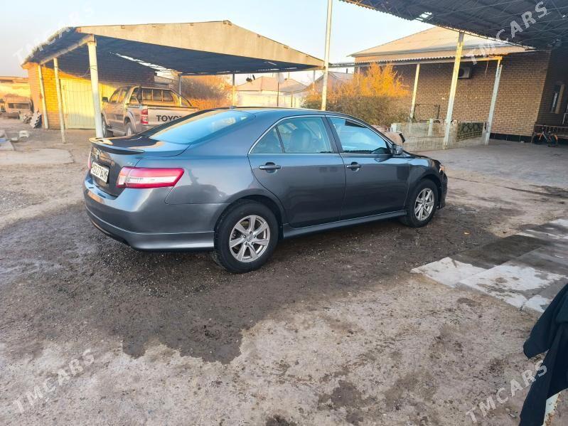 Toyota Camry 2011 - 210 000 TMT - Тагтабазар - img 2