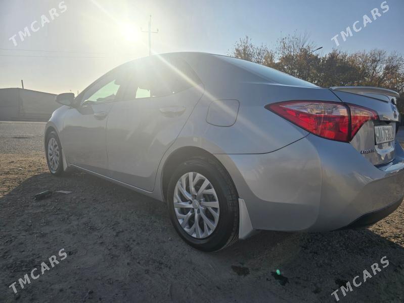 Toyota Corolla 2018 - 210 000 TMT - Туркменабат - img 7