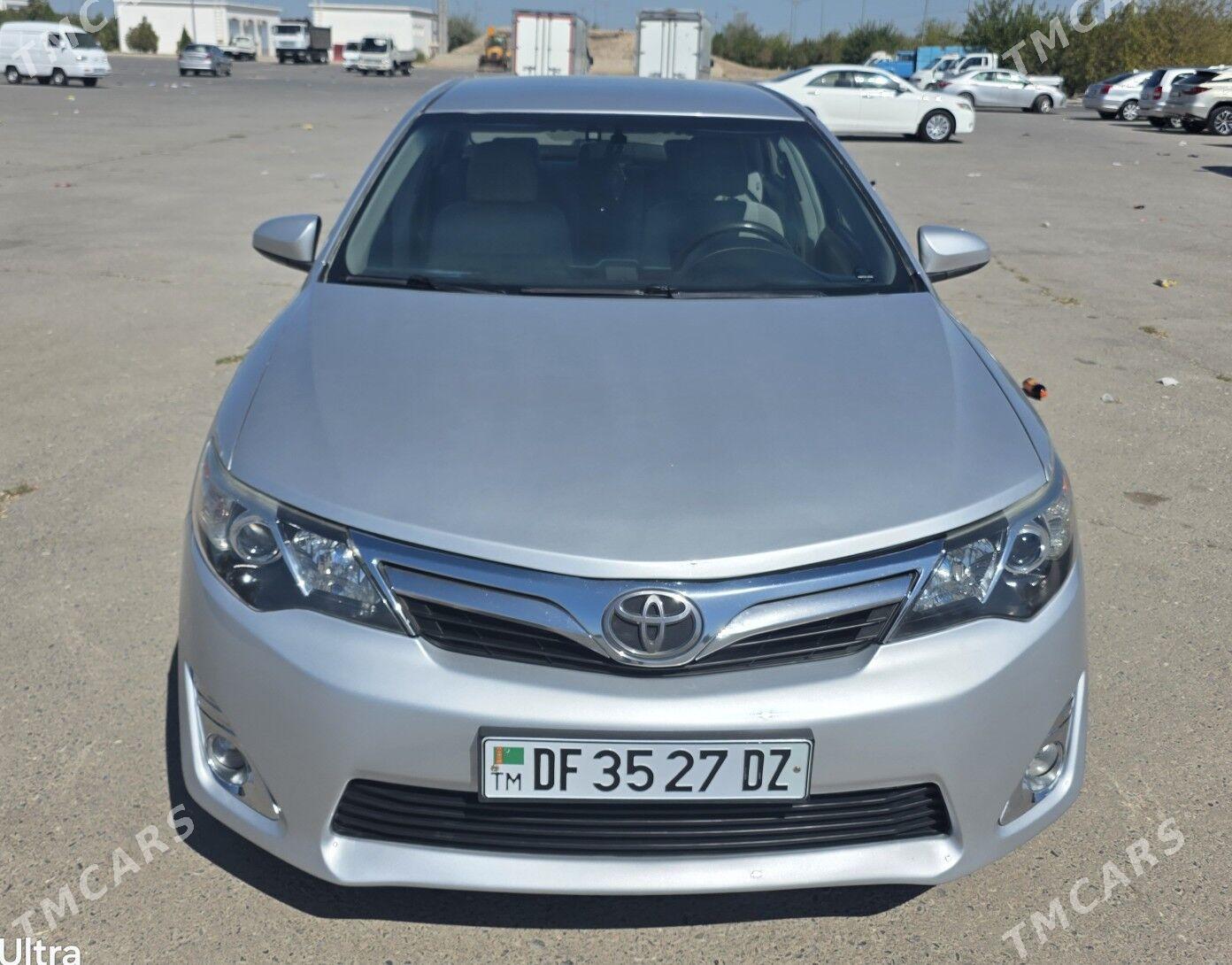 Toyota Camry 2013 - 230 000 TMT - Дашогуз - img 1