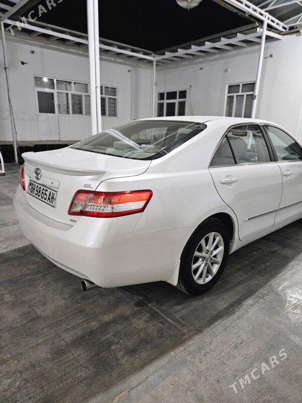 Toyota Camry 2010 - 210 000 TMT - Теджен - img 4
