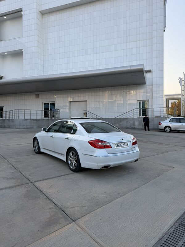 Hyundai Genesis 2014 - 284 000 TMT - Ашхабад - img 8