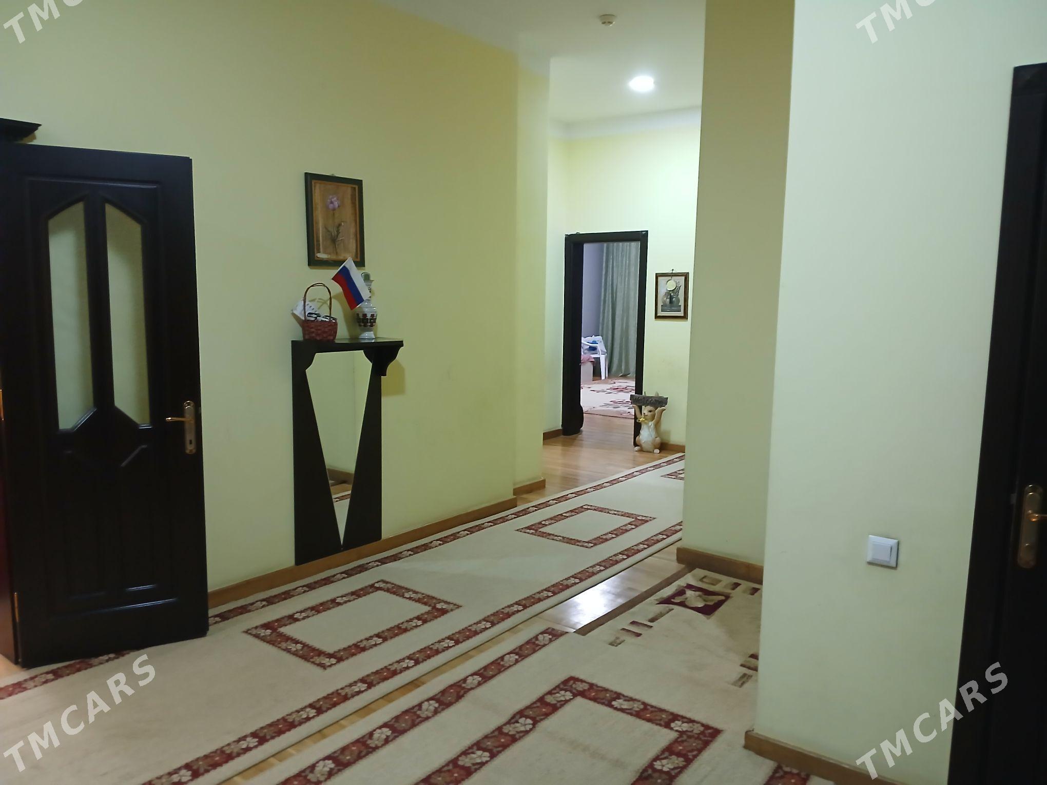 элитная квартира - Sowetskiý köç. (Garaşsyzlyk şaýoly) - img 2