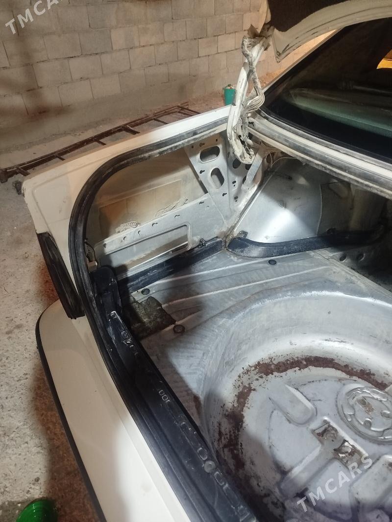 BMW E34 1991 - 35 000 TMT - Ak bugdaý etraby - img 2