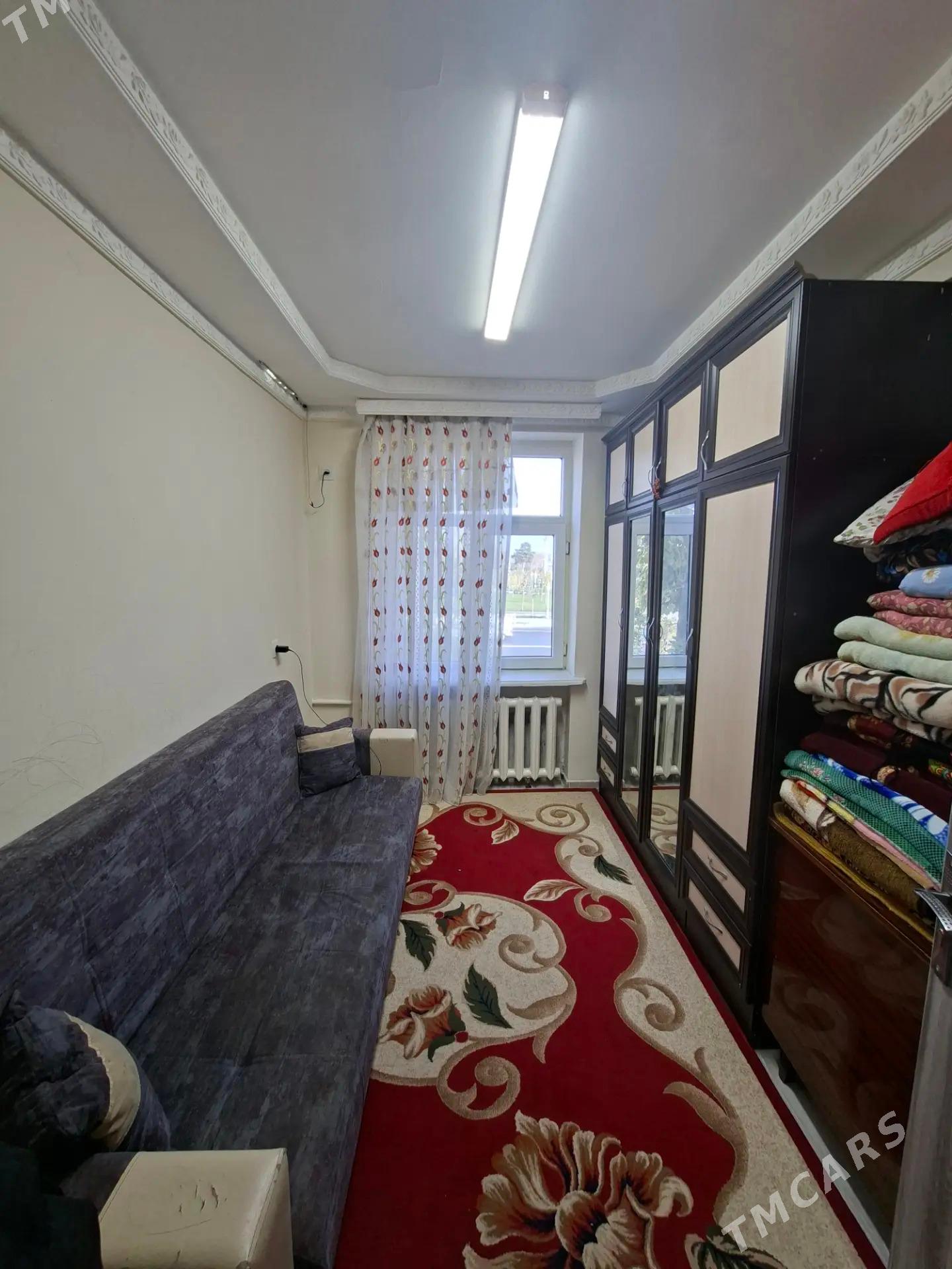 Ipoteka 4mkr 3 kom - 4 mkr - img 1