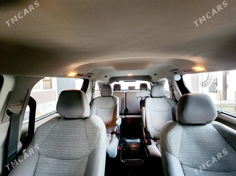Toyota Sienna 2022 - 450 000 TMT - Мары - img 4