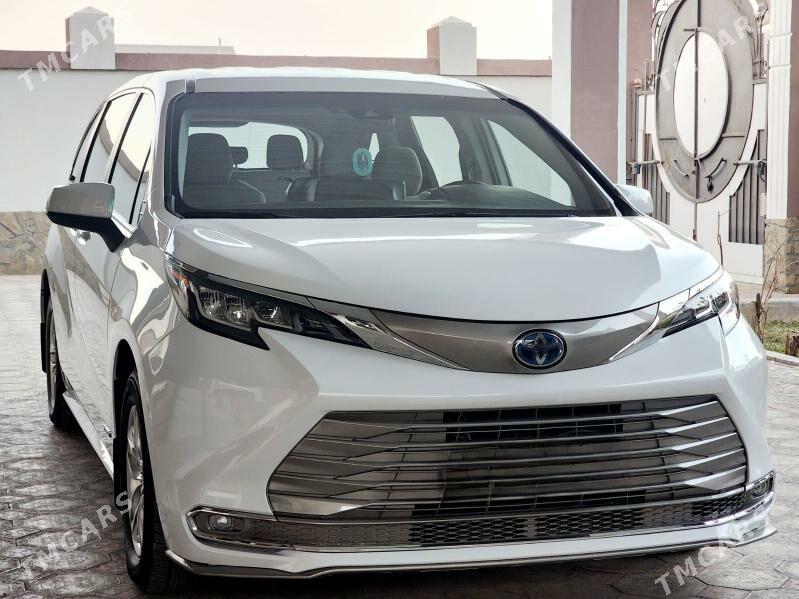 Toyota Sienna 2022 - 450 000 TMT - Мары - img 3