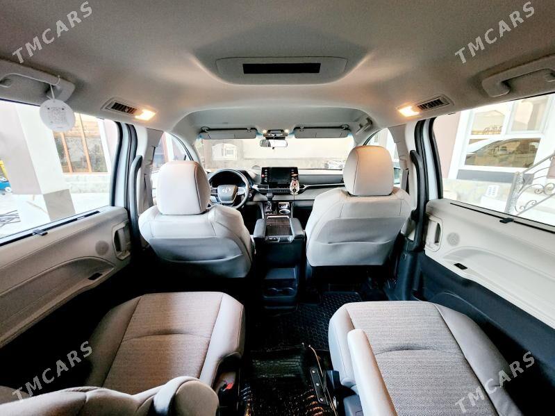 Toyota Sienna 2022 - 450 000 TMT - Мары - img 2
