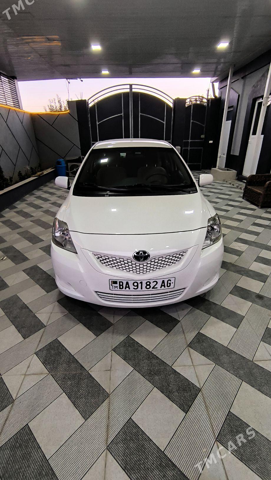 Toyota Yaris 2010 - 152 000 TMT - Aşgabat - img 2