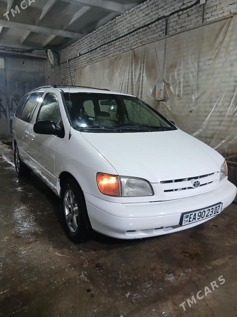 Toyota Sienna 1999 - 170 000 TMT - Кёнеургенч - img 2