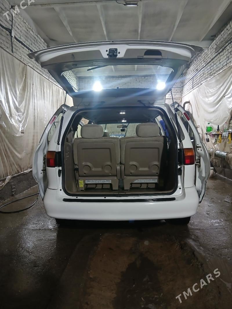 Toyota Sienna 1999 - 170 000 TMT - Кёнеургенч - img 5