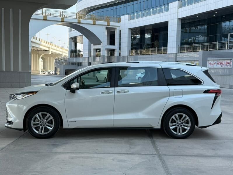 Toyota Sienna 2021 - 638 000 TMT - Ашхабад - img 10