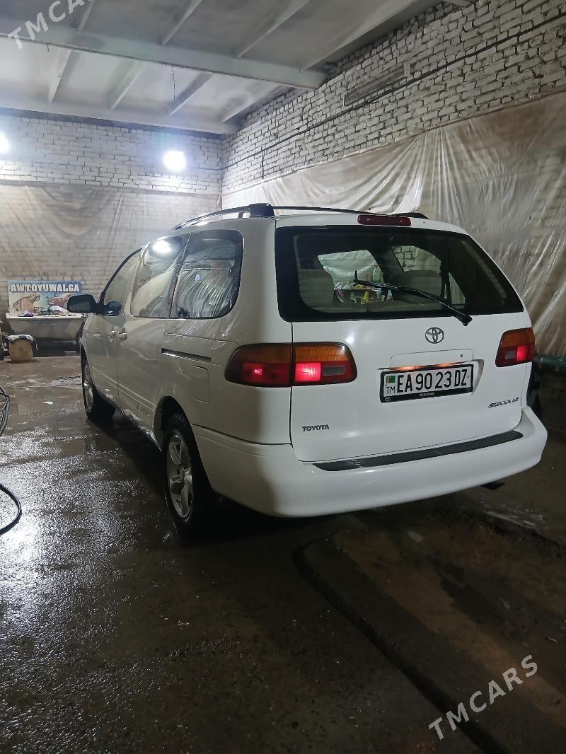 Toyota Sienna 1999 - 170 000 TMT - Кёнеургенч - img 6