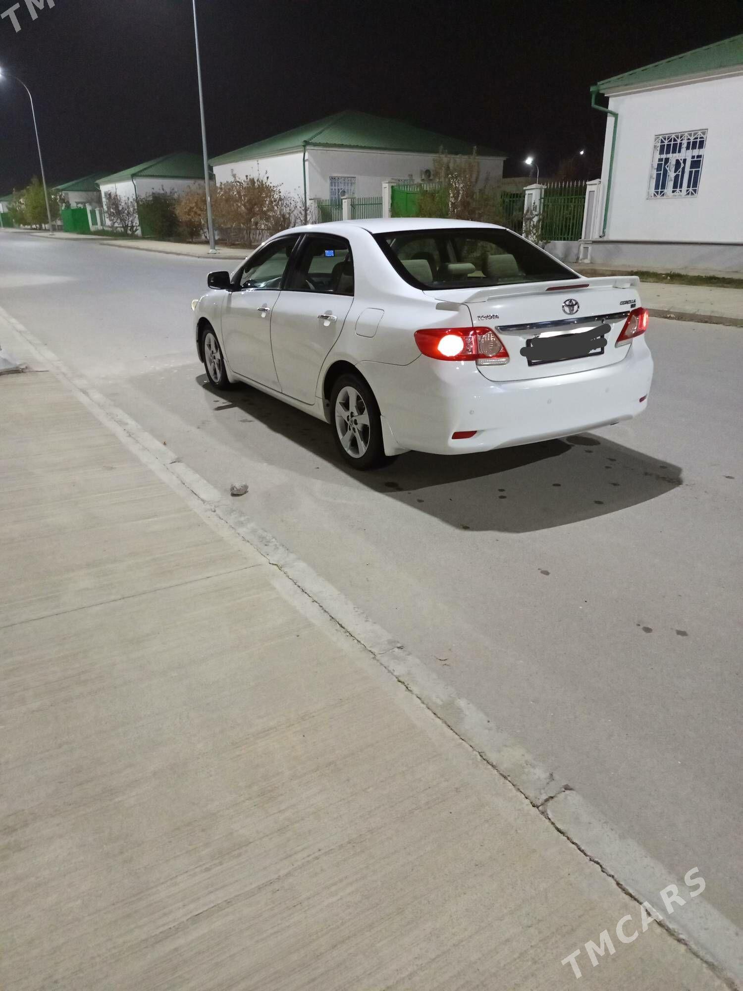 Toyota Corolla 2013 - 195 000 TMT - Ашхабад - img 4