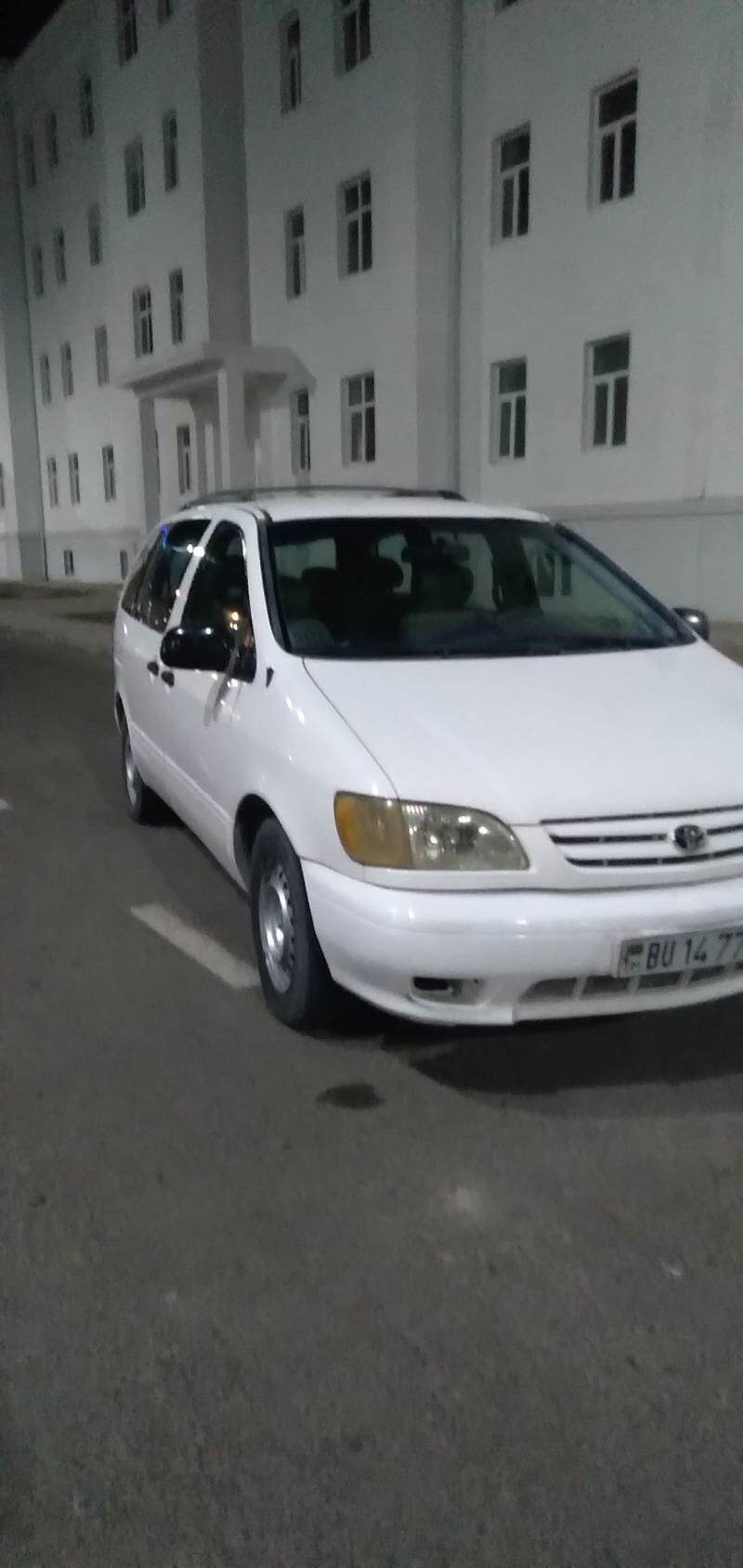 Toyota Sienna 2001 - 130 000 TMT - Гурбансолтан Едже - img 2