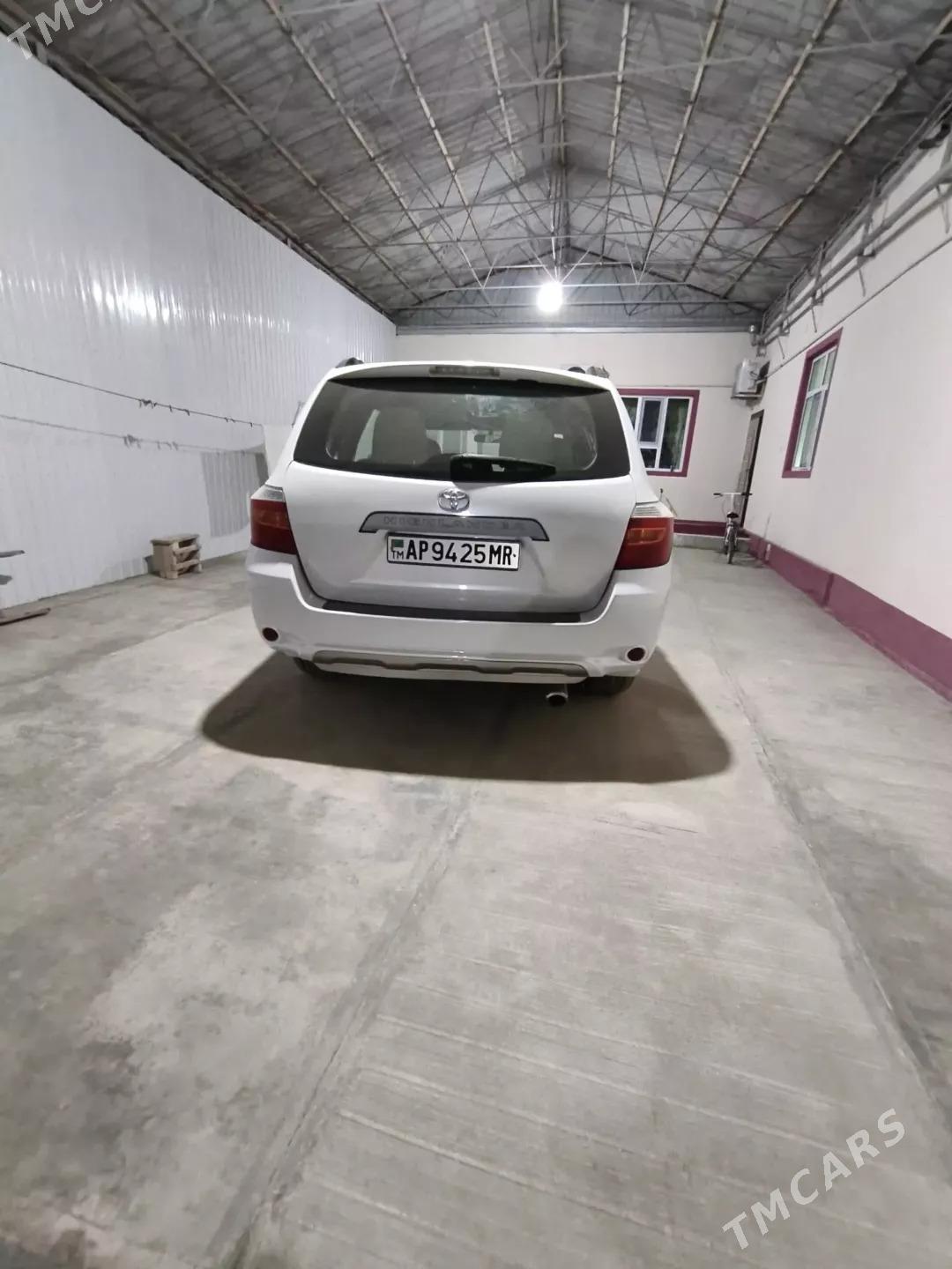 Toyota Highlander 2010 - 290 000 TMT - Ýolöten - img 4