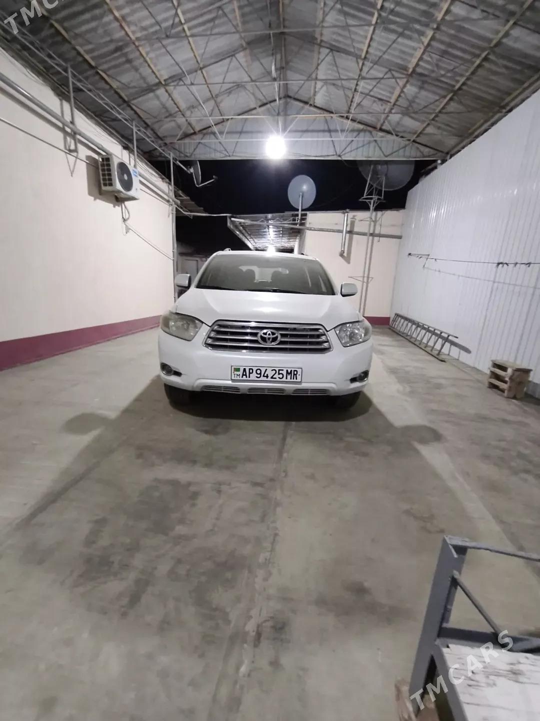 Toyota Highlander 2010 - 290 000 TMT - Ýolöten - img 3