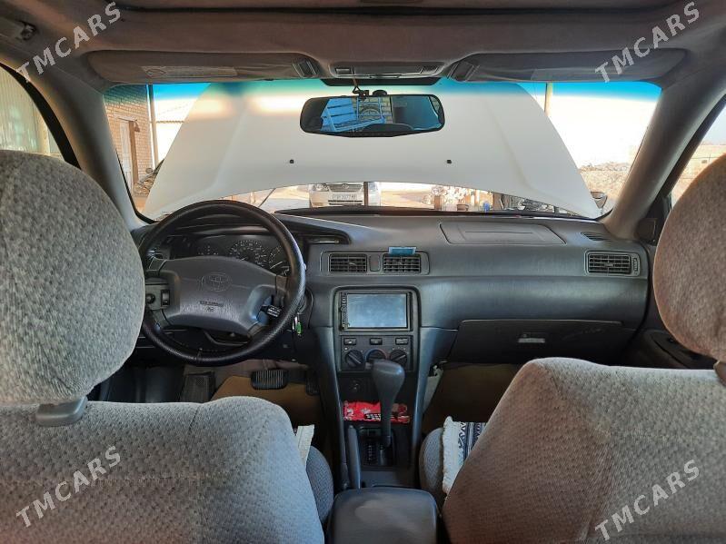 Toyota Camry 2001 - 190 000 TMT - Türkmengala - img 8