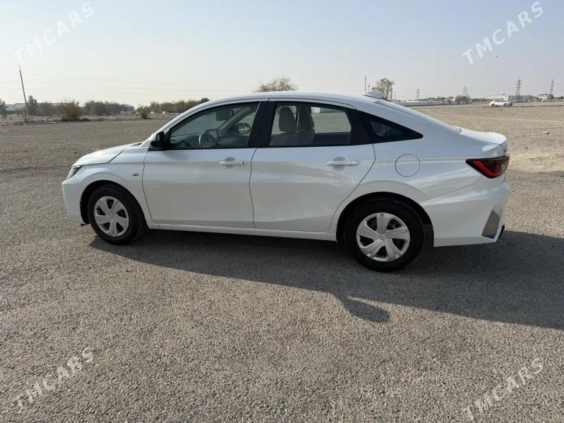 Toyota Yaris 2020 - 250 000 TMT - Ашхабад - img 3