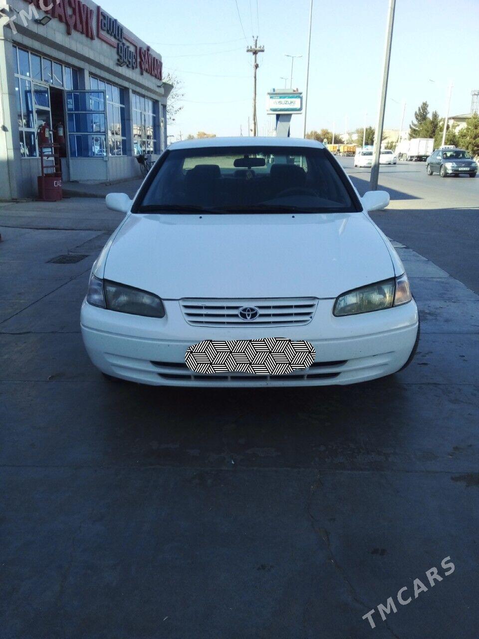 Toyota Camry 1998 - 140 000 TMT - Сакарчага - img 2