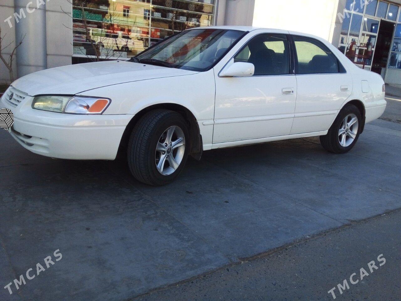 Toyota Camry 1998 - 140 000 TMT - Сакарчага - img 6