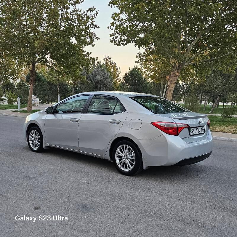 Toyota Corolla 2015 - 190 000 TMT - Нефтегаз (ул. Андалиб-Юбилейная) - img 5
