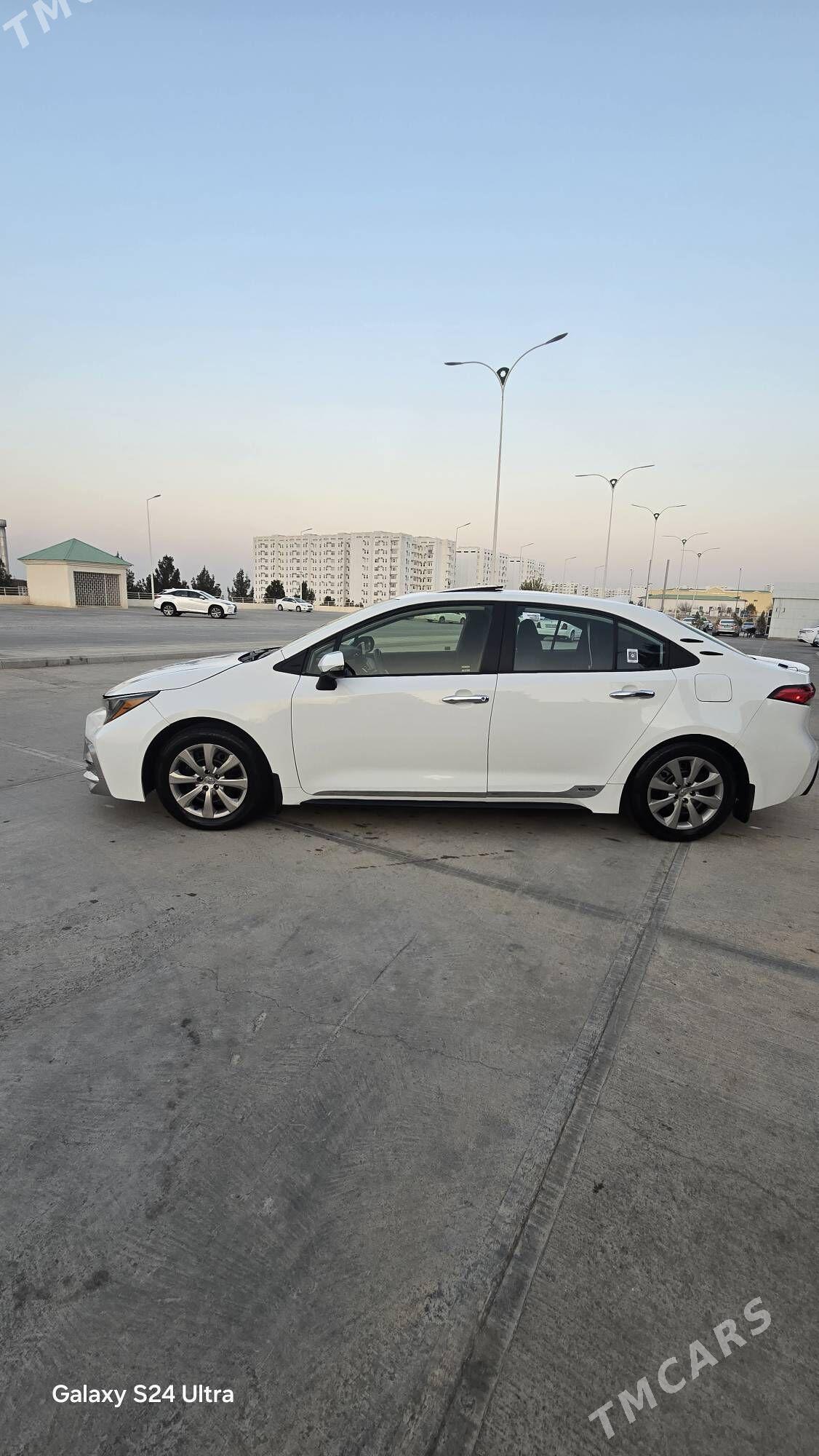 Toyota Corolla 2022 - 240 000 TMT - Ашхабад - img 3