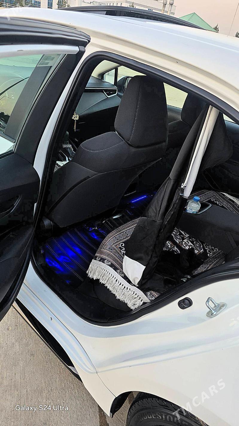 Toyota Corolla 2022 - 240 000 TMT - Ашхабад - img 8