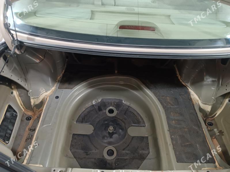 Toyota Camry 2004 - 150 000 TMT - Теджен - img 8