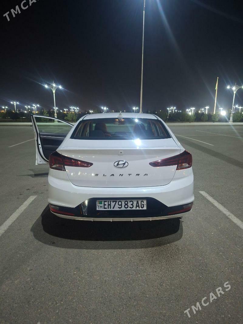 Hyundai Elantra 2020 - 230 000 TMT - Aşgabat - img 4