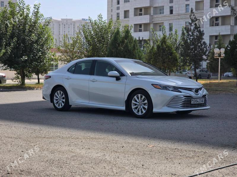 Toyota Camry 2020 - 300 000 TMT - Бедев - img 1