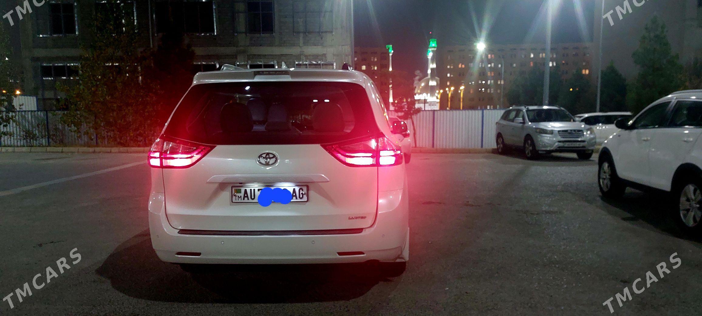 Toyota Sienna 2019 - 450 000 TMT - Мир 8 - img 6