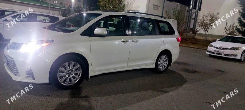 Toyota Sienna 2019 - 450 000 TMT - Мир 8 - img 3