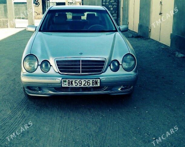 Mercedes-Benz E320 2001 - 89 000 TMT - Gumdag - img 4
