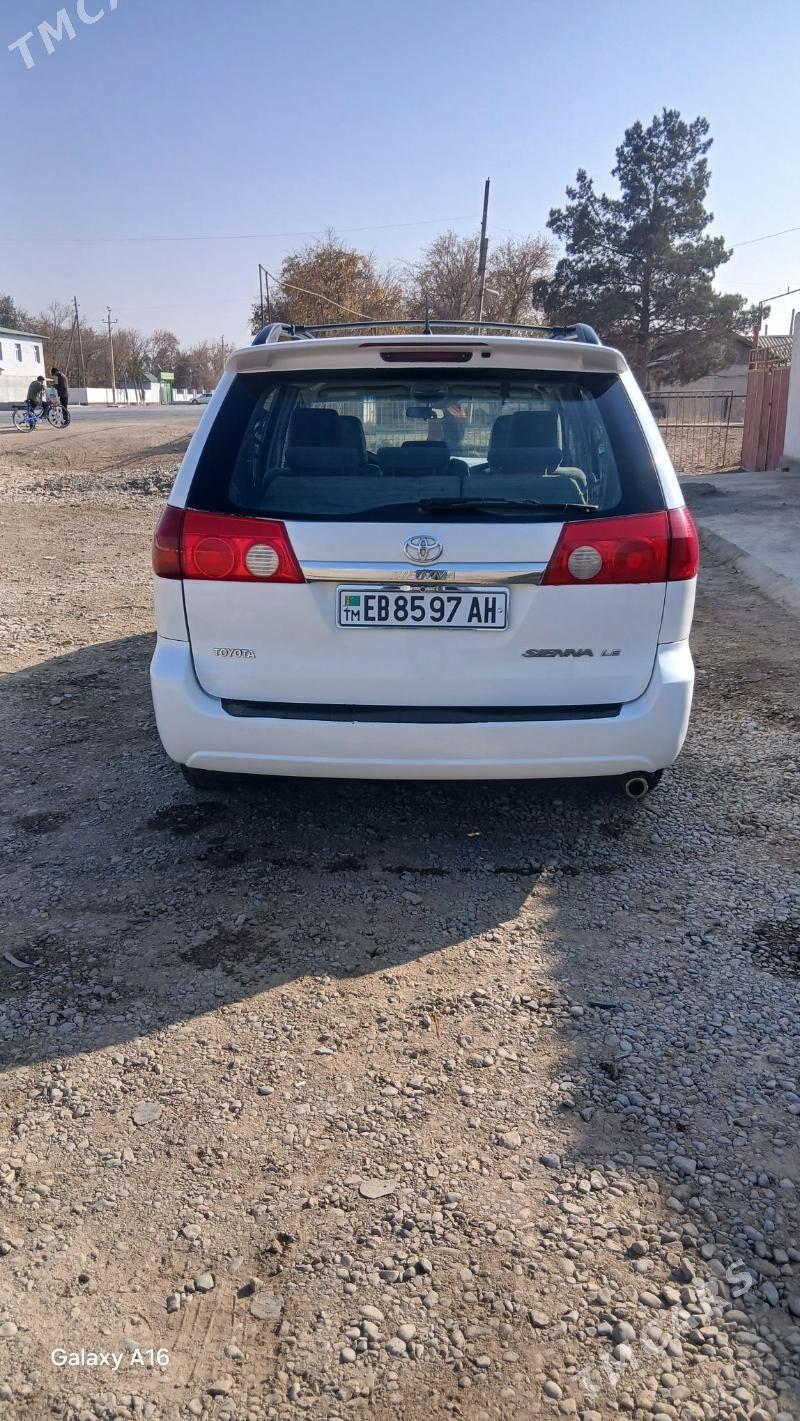 Toyota Sienna 2008 - 180 000 TMT - Теджен - img 2