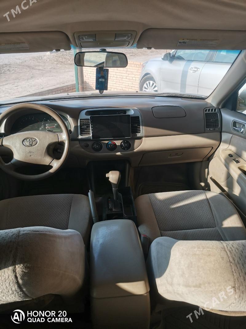 Toyota Camry 2003 - 160 000 TMT - Халач - img 5