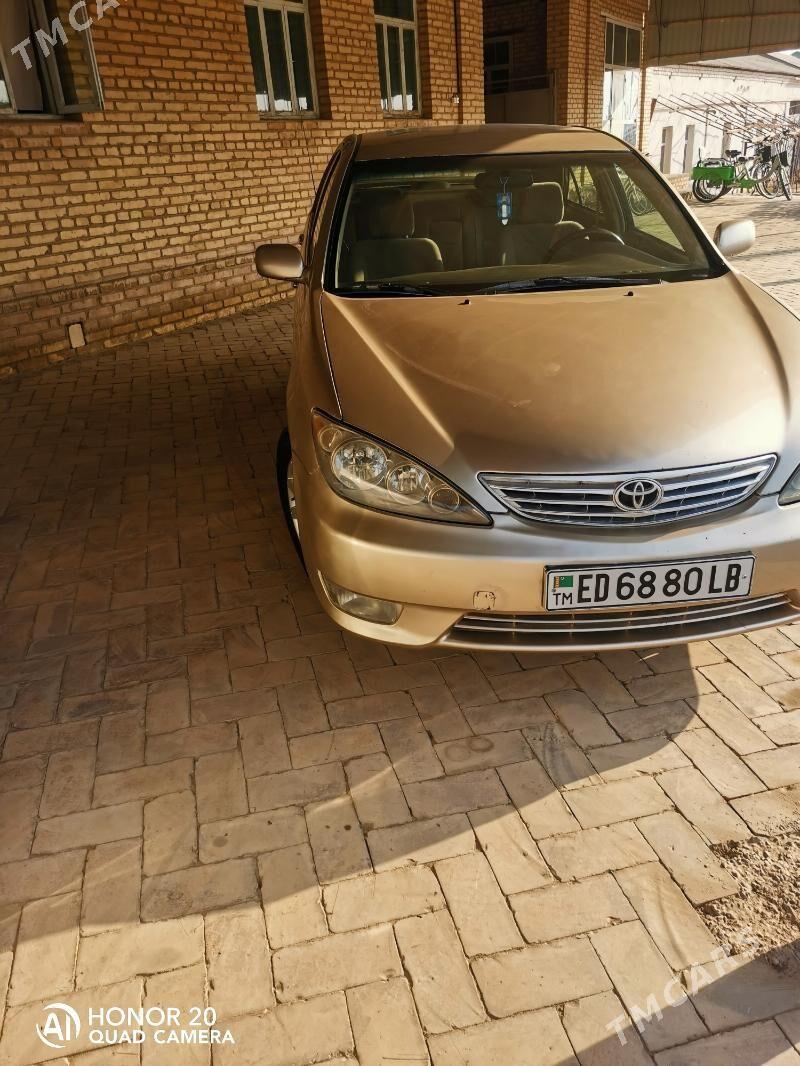 Toyota Camry 2003 - 160 000 TMT - Халач - img 3