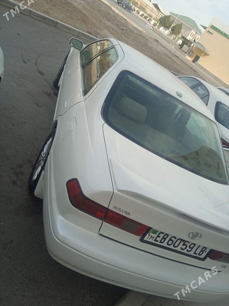 Toyota Camry 1998 - 135 000 TMT - Туркменабат - img 2