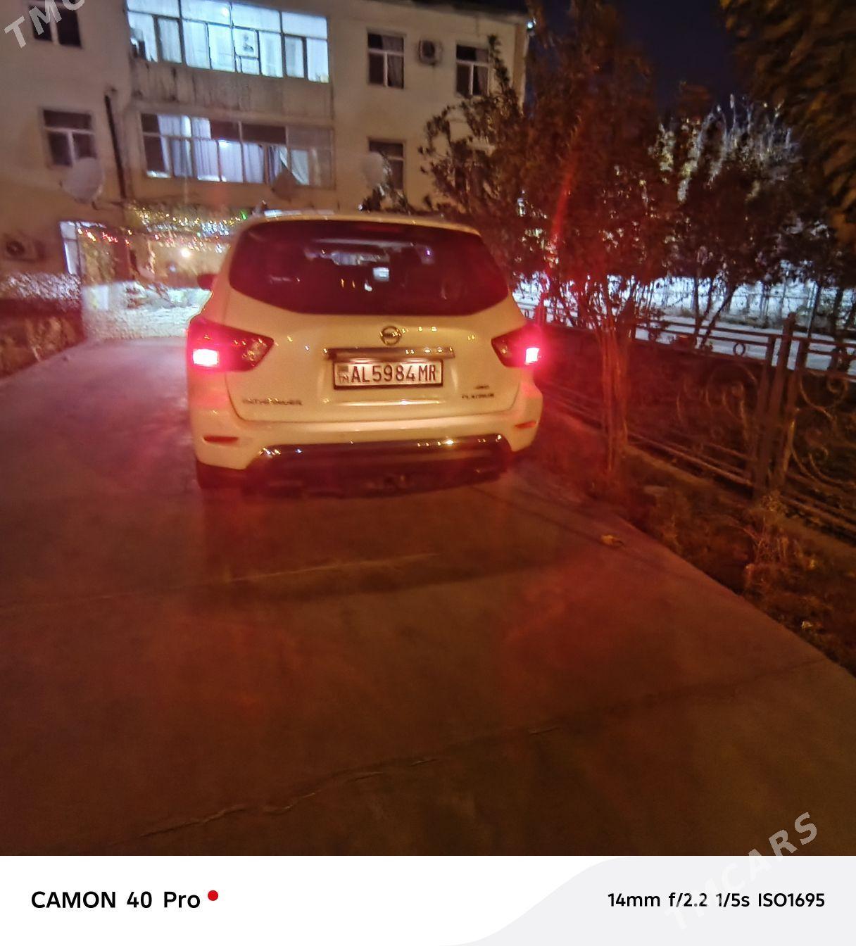 Nissan Pathfinder 2021 - 340 000 TMT - Baýramaly - img 7