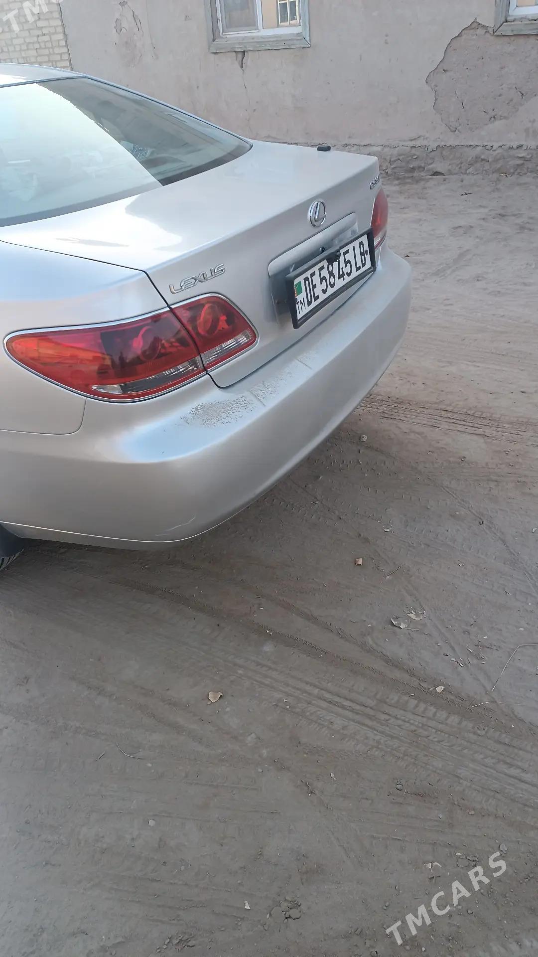 Lexus ES 300 2002 - 220 000 TMT - Darganata - img 4