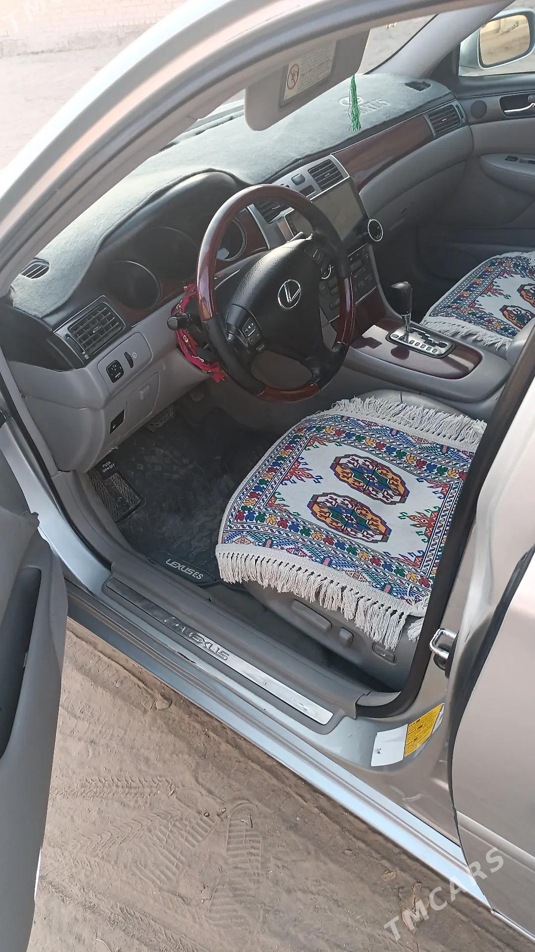 Lexus ES 300 2002 - 220 000 TMT - Darganata - img 6