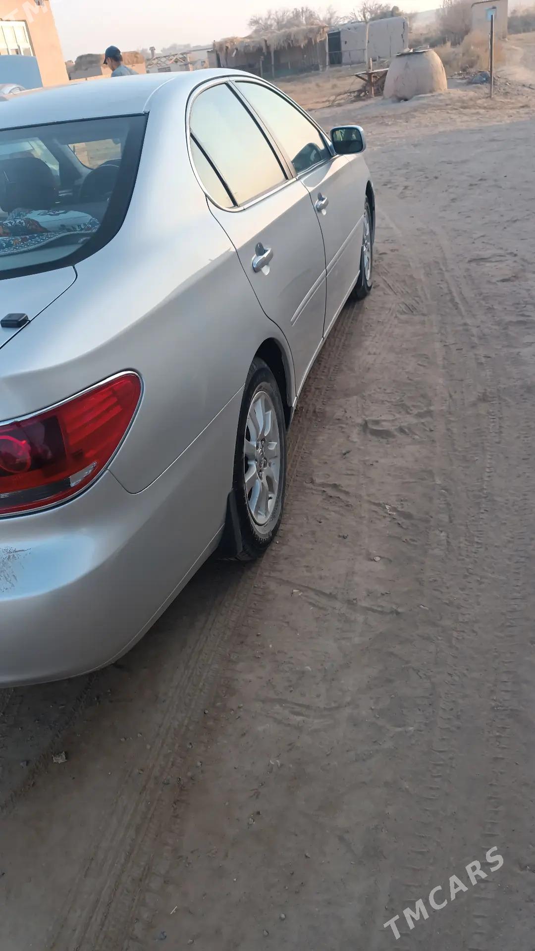 Lexus ES 300 2002 - 220 000 TMT - Darganata - img 5