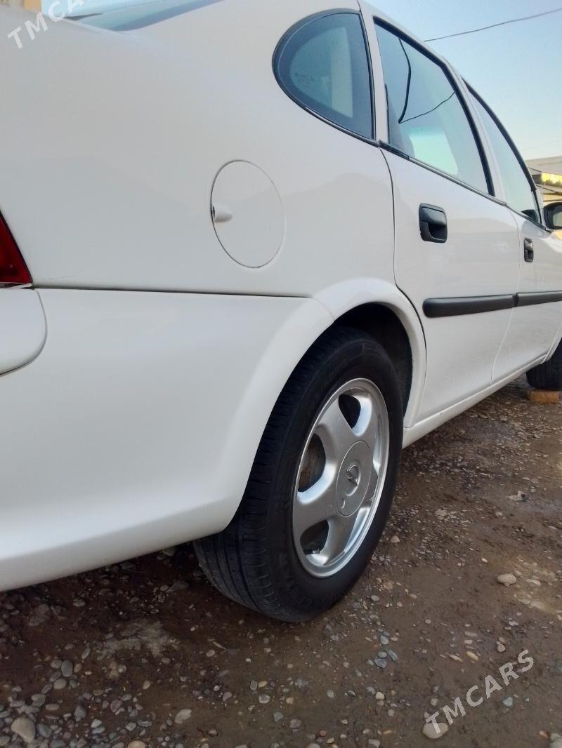 Opel Vectra 1998 - 55 000 TMT - Тагтабазар - img 3