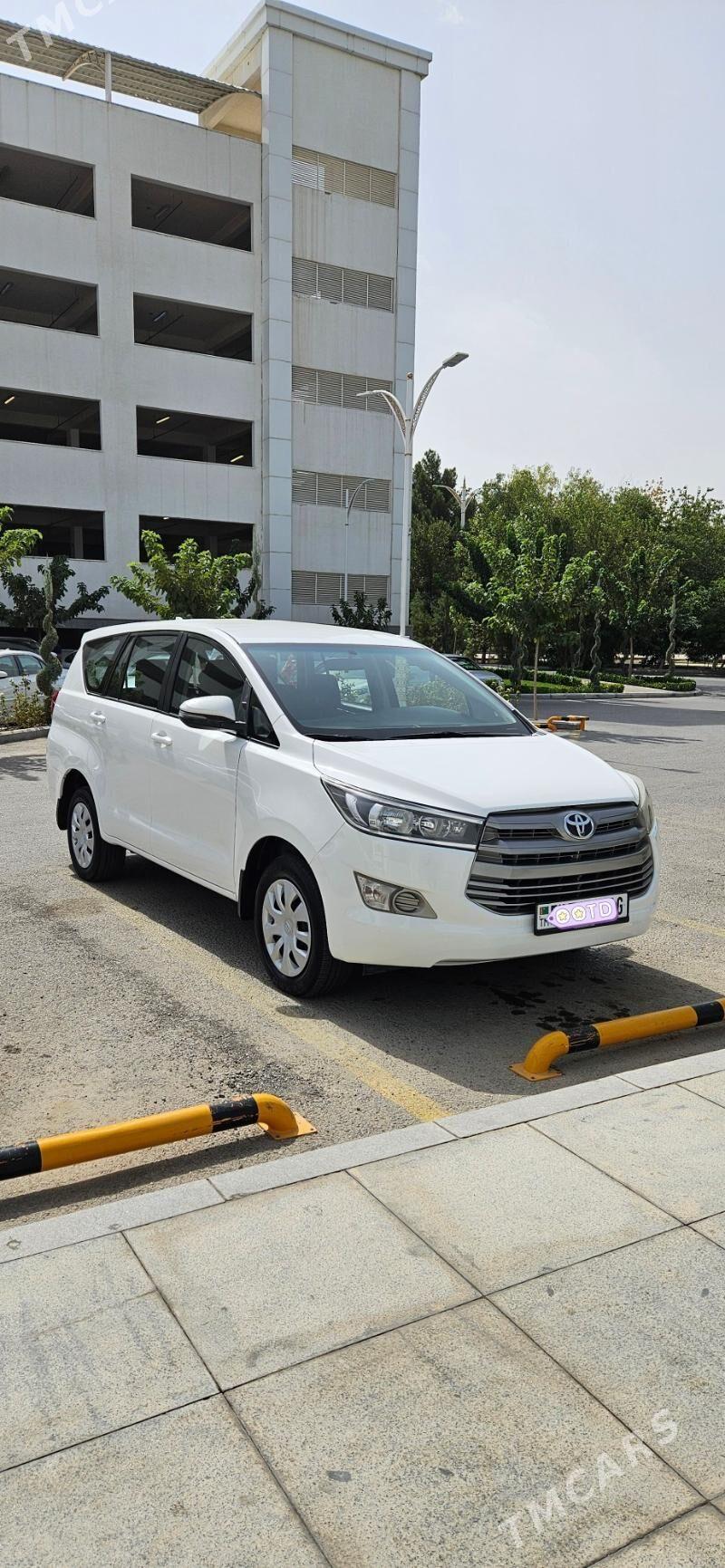 Toyota Innova 2020 - 270 000 TMT - Ашхабад - img 3