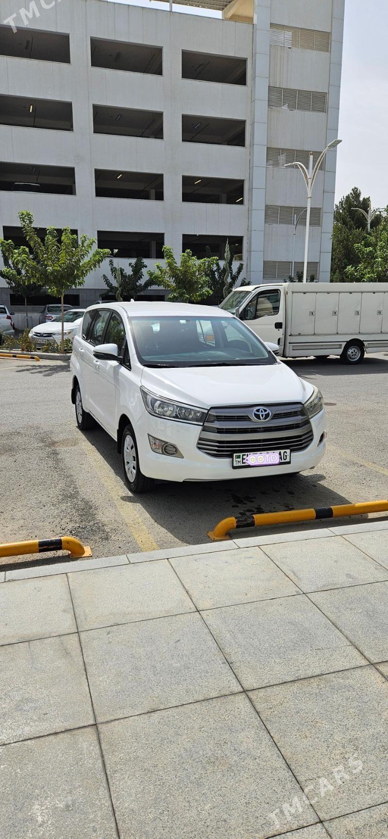 Toyota Innova 2020 - 270 000 TMT - Ашхабад - img 2