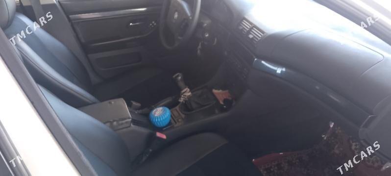 BMW E39 1996 - 95 000 TMT - Sakarçäge - img 7